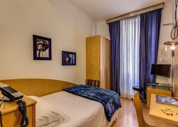 Franklin Feel The Sound Hotel 3*