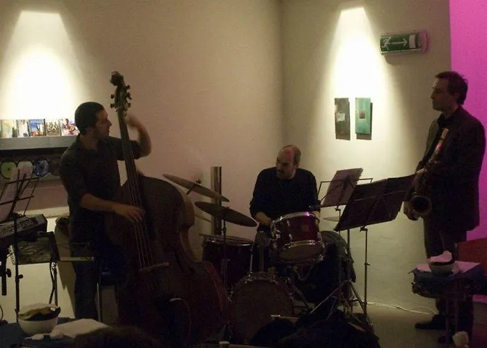 Hotel Franklin Feel The Sound Rom