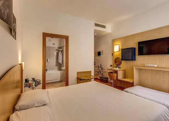 Hotel Franklin Feel The Sound 3*